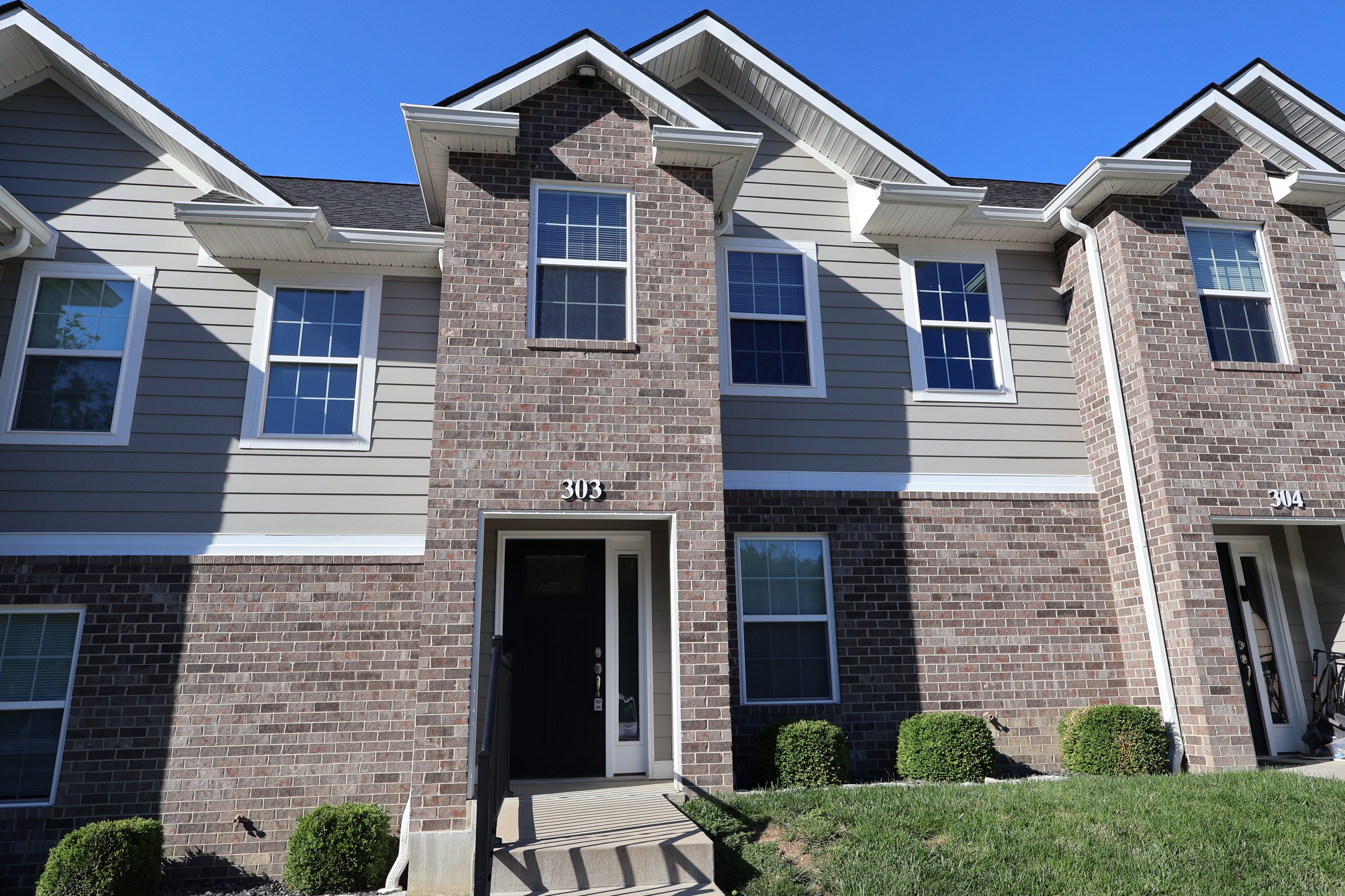 303 Creekview Drive